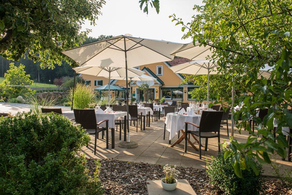 Hotel Restaurant Grune Au Poellau Exteriör bild