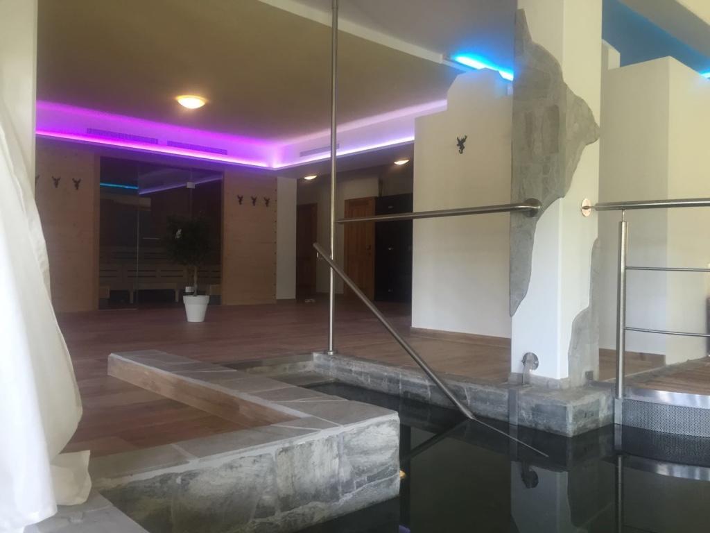 Hotel Restaurant Grune Au Poellau Exteriör bild